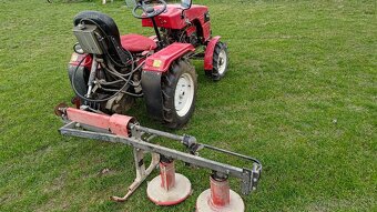 Malotraktor s naradim - 5