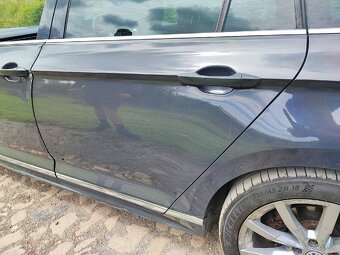 Rozpredám VW Passat B8 R.line 2.0 tdi - 5