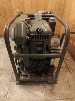 Predám vojenskú elektrocentrálu 3kw + 2 spcáky - 5