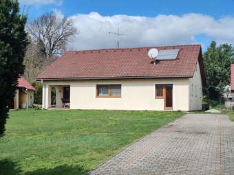 Na predaj rodinný dom s rozsiahlym pozemkom.ZNÍŽENÁ CENA - 5