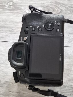 Sony RX10 IV - 5