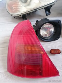 Renault Clio Predné a Zadné svetlá - 5