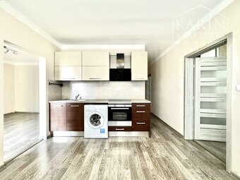 Zrekonštruovaný 3-izbový byt s loggiou, 78 m2 – J. J. Boora - 5
