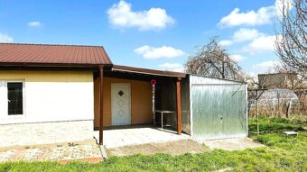 Rodinný dom s priestranným pozemkom, dvoma altánkami a multi - 5