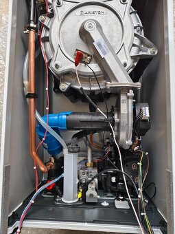 ARISTON CLAS ONE, kondenzační 30kW TUV - 5