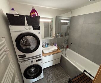 Na prenájom 3izbový byt s balkónom Ovocné sady, ulica Ivansk - 5