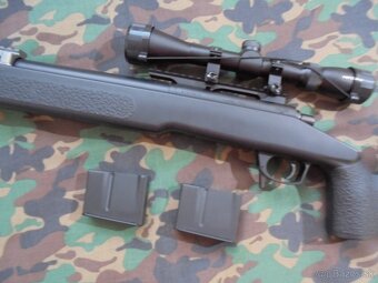 Tokyo Marui M40A5 sniper rifle. - 5