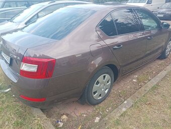 Škoda Octavia Sedan Diesel - 5
