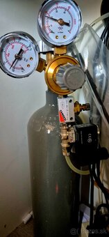 Predám 400l akvárium 180cm komplet + Eheim filter + CO2 - 5