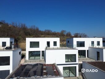 RADO | Exkluzívna 5i vila so záhradou a súkromným výťahom | - 5