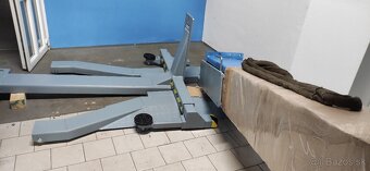 Jednostlpový mobilný zdvihák 2500 /3500kg ZÁRUKA - 5