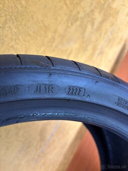 245/35 R18 - 5