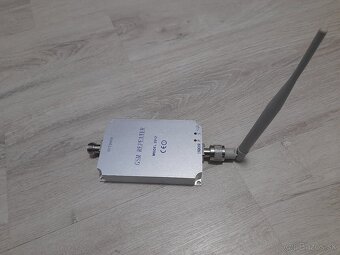 Predám GSM zosilňovač-opakovač mobilného signálu na chatu - 5