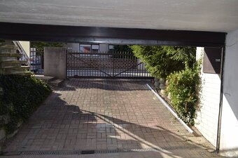 Na predaj lukratívny dvojgeneračný dom. - 5