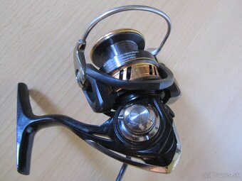 Naviják Daiwa Legalis 2500 D jako nový Levně 48€ - 5