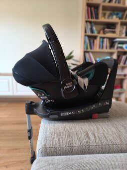 Vajíčko Britax Romer baby safe 3 i-size + isofix základňa - 5