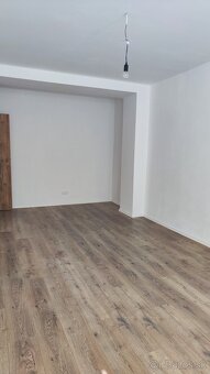 Predám 2 izbový byt - 5