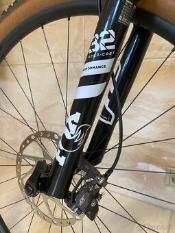 Horský karbonovy bicykel Cube Elite C:68x pro, vel. L - 5