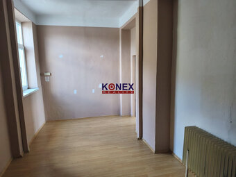 NA PREDAJ – MULTIFUNKČNÁ BUDOVA v centre Sobraniec - 5