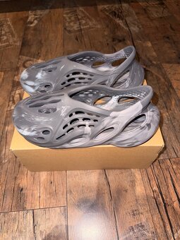 ORIGINÁL Yeezy Foam Runner 42 - 5