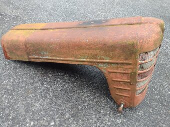 Kapota okruhla s drziakom i skrutky - 5