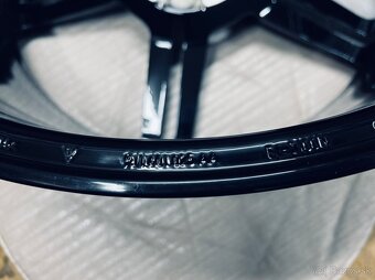 Originál sada Porsche Taycan R21 - 5