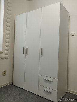 Vešiaková skriňa s policami ADELI - - 5