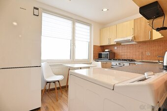 Zariadený veľkometrážny 2i byt 68m2 - balkón 3m2 - Vlčince - 5