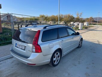 Predám Volvo V50 1,6 D drive e 81kW r 2011 - 5