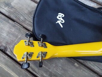 Predám krásne Ukulele Baton Rouge-ešte pôvodná 1.séria - 5