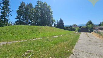 PRIEVIDZA – Staré sídlisko / DOBRÁ POLOHA / Pozemok 1350 m2, - 5