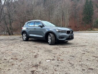 Volvo XC40 B4 2,0 benzín 4X4 - 5