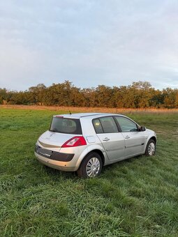 Renault Mégane 1.4 16V - 5