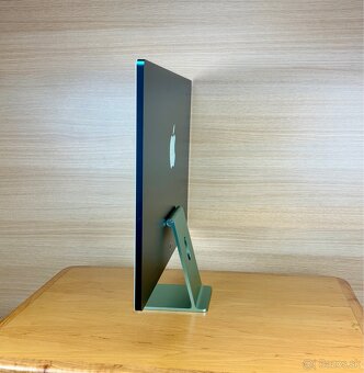 iMac 24” (2023) – M3, 256 GB SSD, 8 GB RAM - 5