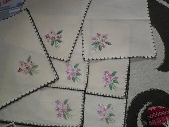 obrazky znamenia, vyšívané a hačkované dečky - 5