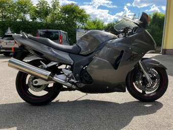 Honda cbr 1100 xx - 5