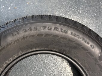 zimné pneu NOKIAN NAKKAPELIITTA LT2 245/75 R16 - 5