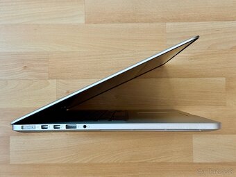 MacBook Pro 15" i7-2,3GHz/8GB/256GB, NOVÁ BATÉRIA, TOP STAV - 5