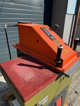 Atom SE 20 vysekávací stroj Hydraulická řezačka Svit Sandt - 5