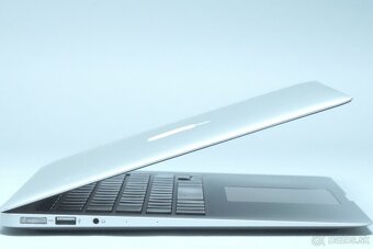 ZÁRUKA/Macbook Air13.3"/I5 1.8HZ/8GB RAM/128GB SSD/CZ - 5
