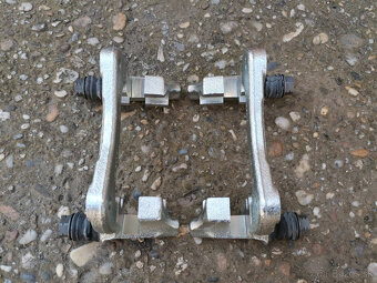 Predám náhradné diely na Peugeot 405 - 5