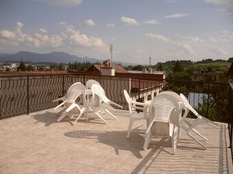 viacgeneračný rodinný dom -3 byty a 2 garáže -Martin Stráne - 5