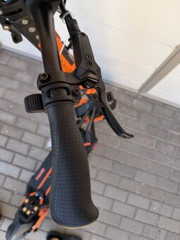 KuKirin G3 Pro 2025 - ZARUKA - 0 Kilometrov - 5