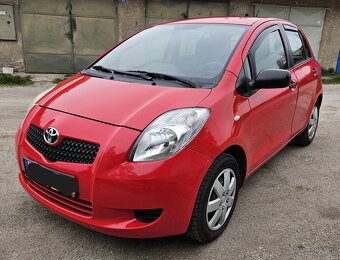 Toyota Yaris 1,0 , 51kw, 5d. hatchback, 5-st. manuál - 5