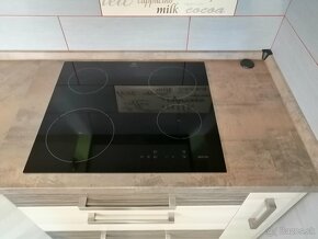 Predám kuchynskú linku +komplet spotrebiče, obsah v popise - 5