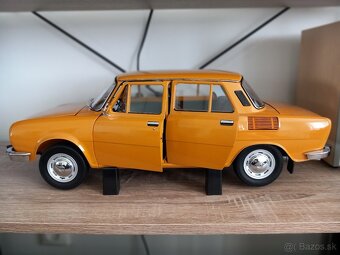 Škoda 100 DeAgostini poskladaný model - 5