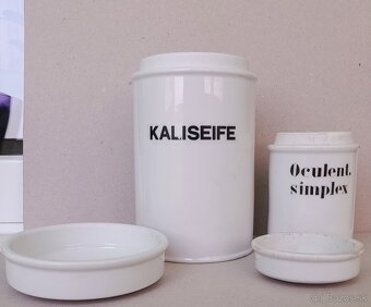 Lekárnické dózy. - 5