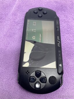 PSP - E1004 Prasknutý displej - 5