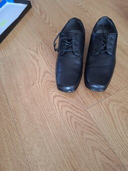 chlapčenské spoločenské topánky č 36 - 5