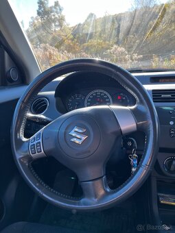 Suzuki Swift 1.3 4x4 - 5